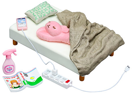 RE-MENT Petit Sample Series Slovenly Room Zubora's Messy Room / ズボラちゃんのお部屋事情
