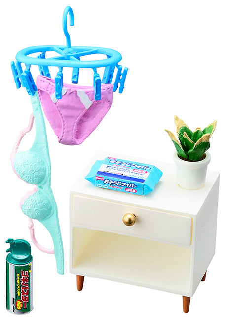 RE-MENT Petit Sample Series Slovenly Room Zubora's Messy Room / ズボラちゃんのお部屋事情