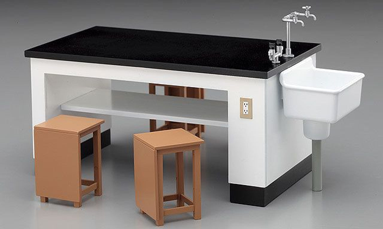 Model Kit HASEGAWA 1/12 Science Room Desk and Chair 62004 FA04 JAPAN, Unassembled