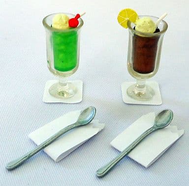 RE-MENT Petit Sample Series Dessert Shop in Town 2 / 街のデザート屋さん2