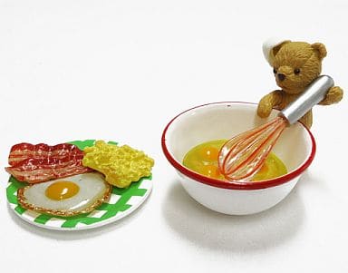 RE-MENT Teddy Helps (Teddy Bear Kitchen) / テディがお手伝い