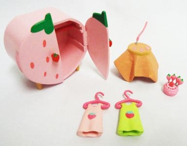 RE-MENT Beans Eggs & Strawberries / まめたまいちご