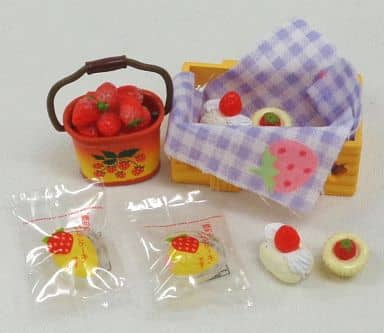 RE-MENT Beans Eggs & Strawberries / まめたまいちご